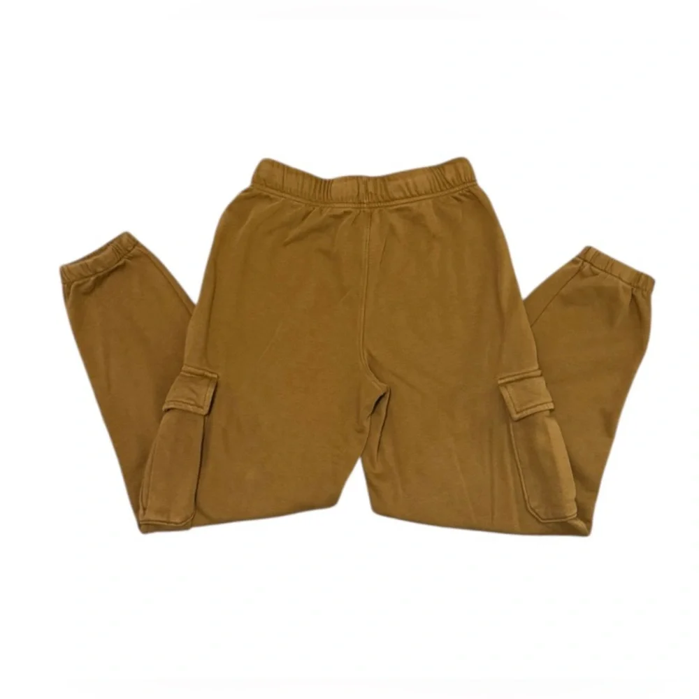 Old Navy Boys' baggy pants, size 10/12 US, khaki sport cargo - Picture 4 of 4